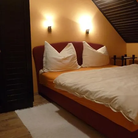 Edina Apartman *